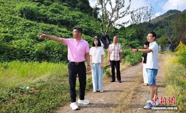 乡村振兴要靠有闯劲的年轻人 人代表示范村经验值得借鉴