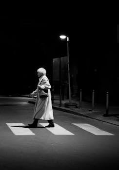  公共设施适老化改造稳步推进；基层代表深入建言；老年出行环境显著改善 健康养生