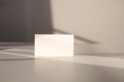 拒绝盲目暴力：手机卡槽卡滞的真相并非“插不动” IT技术