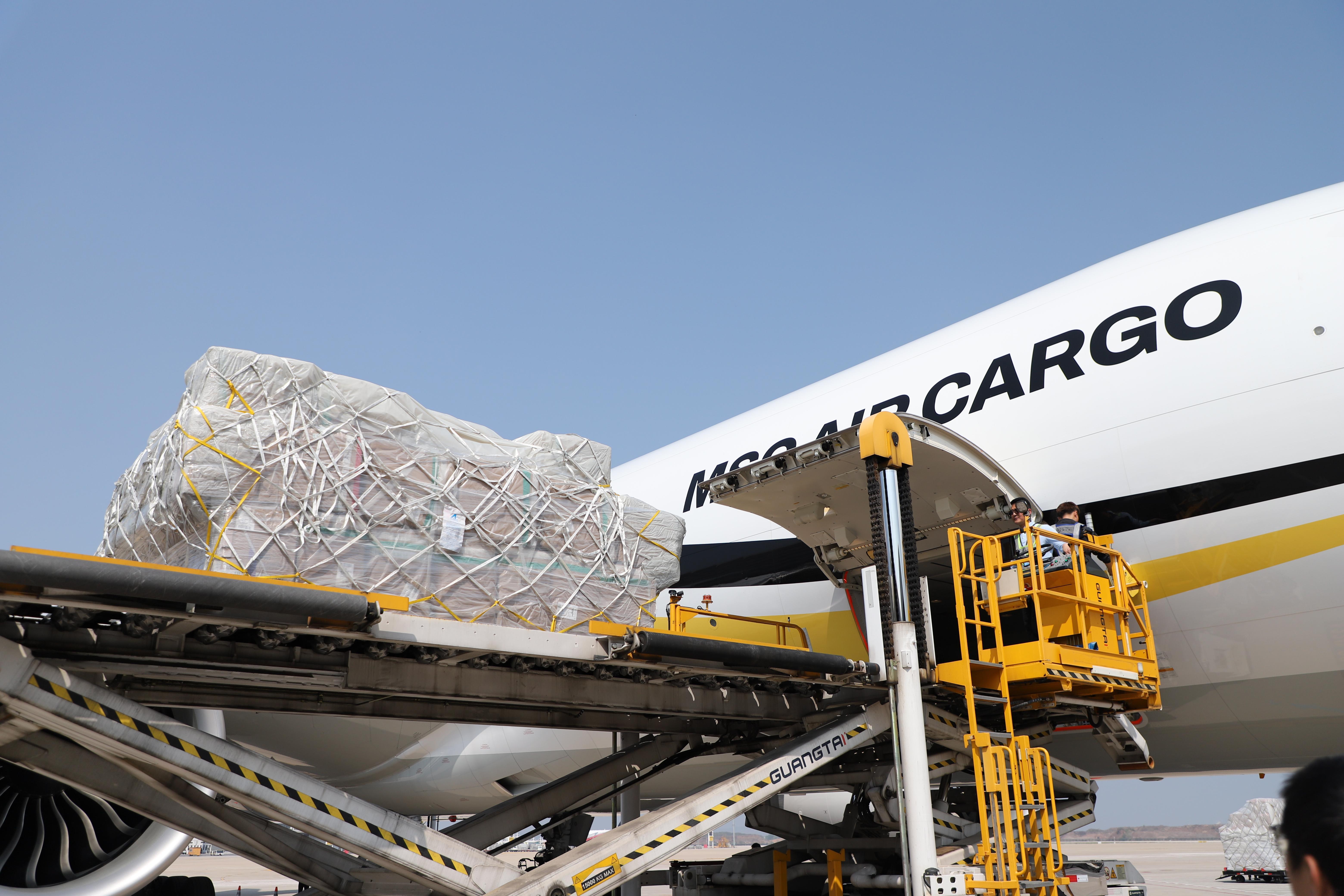  全景导航：花湖机场如何成为链接全球贸易的“超级跳板” 新闻