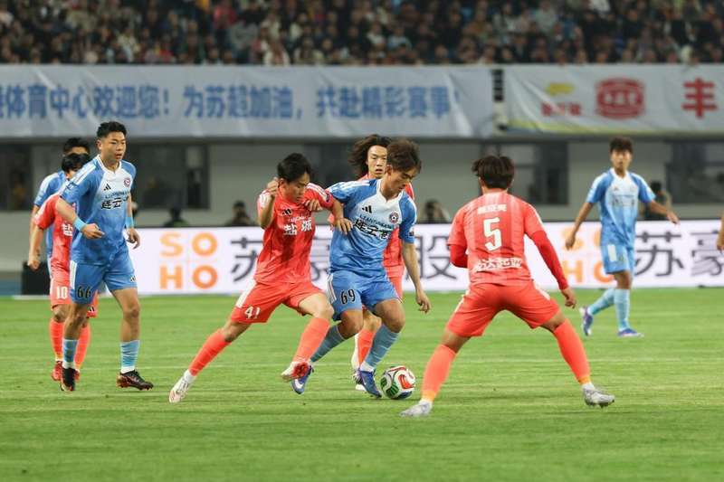  【数据复盘】苏超新赛季技术维度全解：从场均3.1万上座到VAR全覆盖的硬核升级 体育新闻